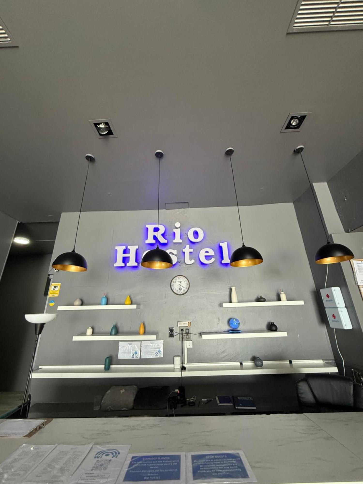 Rio Hostel Madrid Eksteriør billede