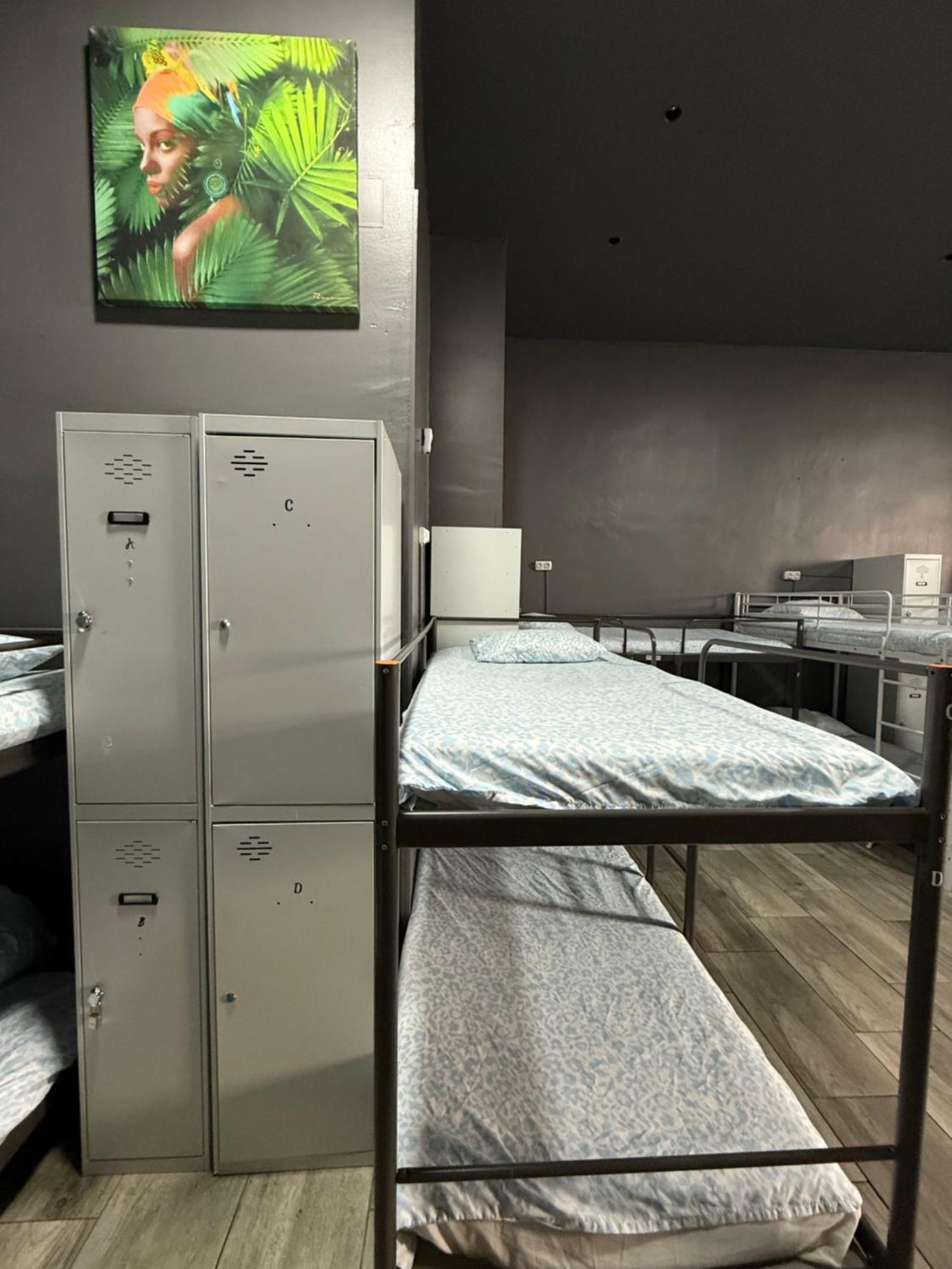 Rio Hostel Madrid Eksteriør billede